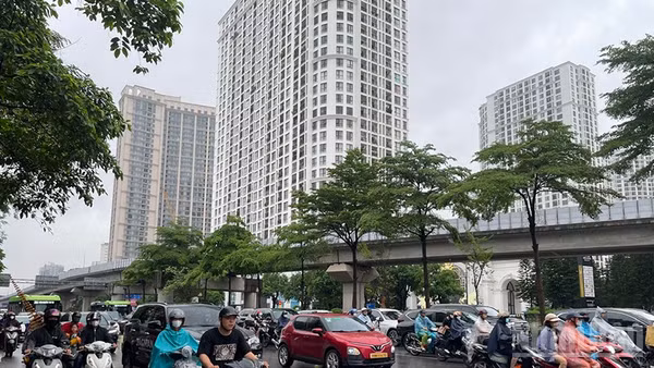 Dự báo khu vực Hà Nội có mưa vừa, mưa to và dông, cục bộ có nơi mưa rất to. (Ảnh minh họa: Đ.T)