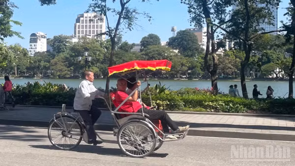 khu vực Hà Nội ngày nắng nóng và nắng nóng gay gắt, đêm không mưa. (Ảnh minh họa: Đ.T)