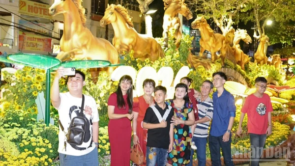 Cần Thơ quảng bá nét đẹp văn hóa truyền thống và năng động, giàu bản sắc.