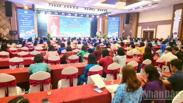 Quang cảnh hội nghị.