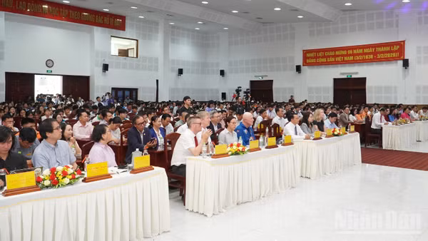 Quang cảnh sự kiện.