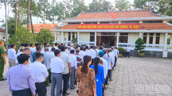 Đền thờ Bác Hồ ở xã Lương Tâm trở thành địa chỉ đỏ trong công tác giáo dục truyền thống, sinh hoạt văn hóa của nhân dân địa phương.