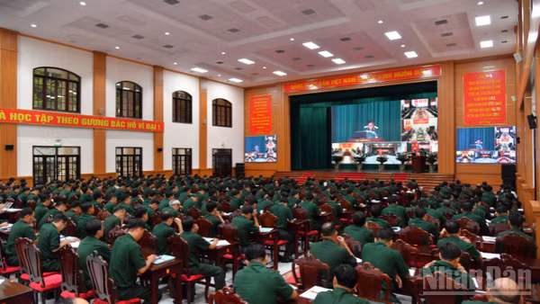 Quang cảnh hội nghị.