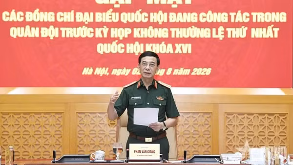 Đại tướng Phan Văn Giang chủ trì hội nghị. (Ảnh: qdnd.vn)