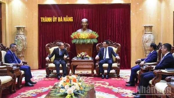 Toàn cảnh buổi tiếp. (Ảnh: ANH ĐÀO)