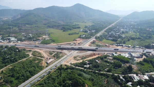 Đà Nẵng từng bước hoàn thiện hệ thống đường giao thông huyết mạch.