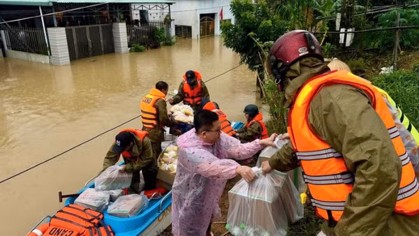 Đà Nẵng hỗ trợ khẩn cấp 210 tỷ đồng để khắc phục hậu quả thiên tai, bão lũ.