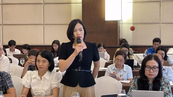 Đại biểu tham gia Hội thảo đóng góp nhiều ý kiến tâm huyết, có chất lượng nhằm nâng cao hơn nữa hiệu quả công tác hòa giải ở cơ sở. 