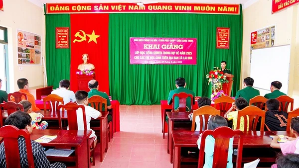 Khai giảng lớp tiếng Khmer miễn phí tại đồn Biên phòng Lai Hòa. 