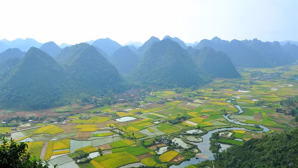 Thung lũng Bắc Sơn, tỉnh Lạng Sơn. (Ảnh: VŨ LINH)