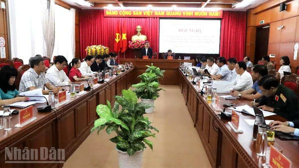 Quang cảnh hội nghị.