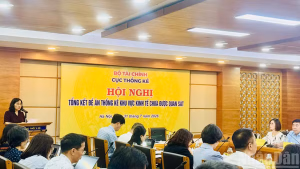 Hội nghị diễn ra với hai hình thức trực tiếp và trực tuyến. (Ảnh: HNV)