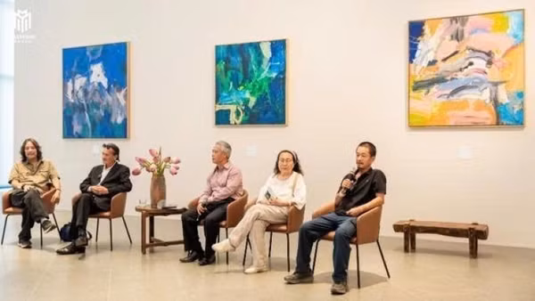 Các nghệ sĩ tham dự Art Talk – một chương trình “Luận đàm cùng nghệ thuật” lần đầu tiên được Masterise Group và hệ sinh thái giới thiệu và tổ chức.