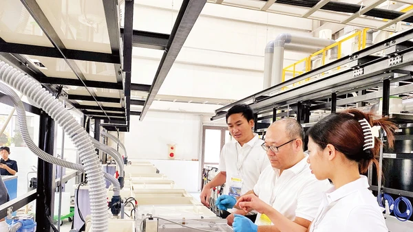 Chuỗi sản xuất linh kiện hàng không “Made in Vietnam”, tiêu chuẩn Nhật Bản của Công ty Onaga tại Hà Nội. Nguồn: HANSIBA 