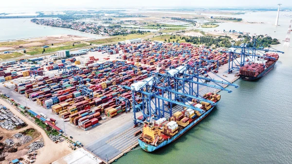 Cảng nước sâu Lạch Huyện (Hải Phòng). Ảnh: Thành Đạt