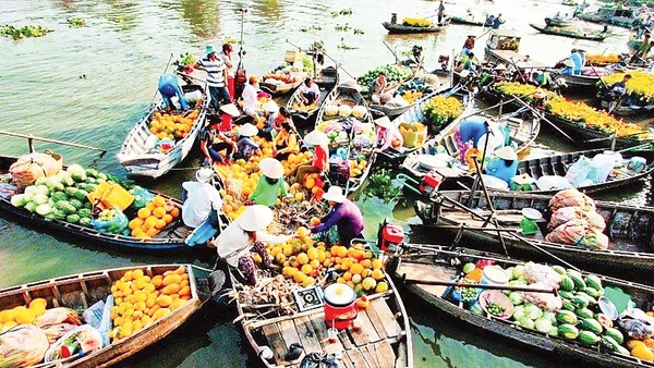 Nhìn Lại Nhiệm Kỳ “Vượt Sóng Dữ”, Tạo Dựng Nền Tảng Cho Tương Lai Nơi Cực Nam Tổ Quốc Một Góc Nhộn Nhịp Của Chợ Nổi Cái Răng.