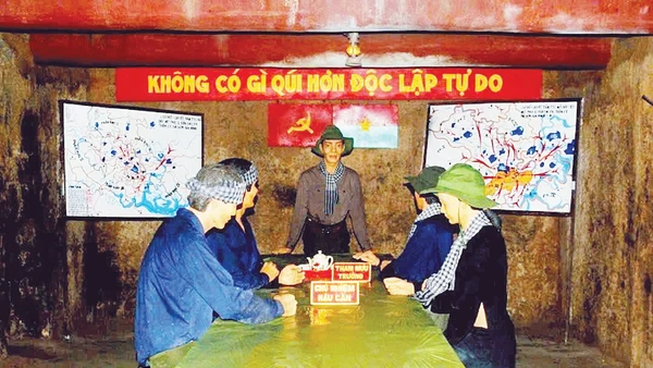 Phòng họp Bộ Tư lệnh Quân khu Sài Gòn - Chợ Lớn - Gia Định ở Địa đạo Củ Chi.