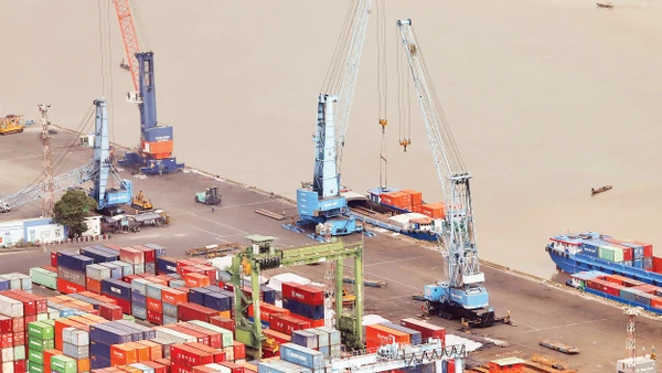 Đông Nam Bộ đang trở thành trung tâm giao thương quốc tế, đóng góp lớn vào kim ngạch xuất khẩu. Ảnh: Khiếu Minh