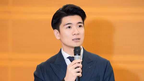 Phó Chủ tịch Hội đồng quản trị kiêm Phó Tổng Giám đốc Đỗ Quang Vinh tại hội thảo 40 năm Đổi Mới: Vai trò dẫn dắt của các tập đoàn kinh tế. 