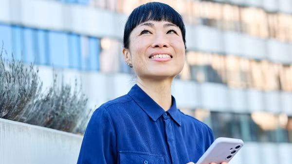 Nhờ sự chuẩn bị từ trước, chị P.T.V giờ đây có thể yên tâm đối mặt với hành trình điều trị phía trước. (Ảnh minh họa, nguồn: Prudential)