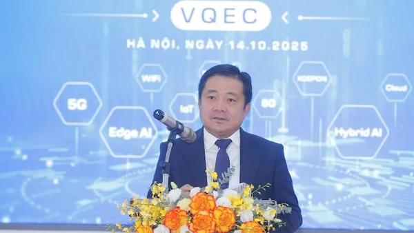 Tổng giám đốc Huỳnh Quang Liêm phát biểu tại buổi lễ ra mắt VQEC.