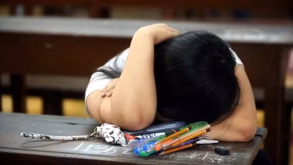 “Áp lực thi cử” được nhắc nhiều mỗi kỳ thi tới. (Ảnh minh họa)