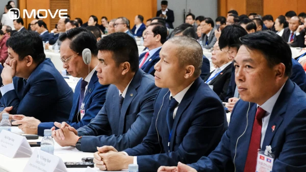 Xe điện MOVE Việt Nam vinh dự thuộc 10 doanh nghiệp Việt tiêu biểu tham dự Hội nghị Liên chính phủ Việt - Lào lần thứ 48.