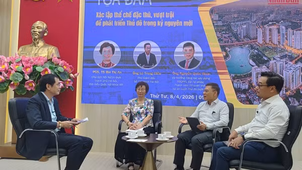 Tọa đàm “Xác lập thể chế đặc thù, vượt trội để phát triển Thủ đô trong kỷ nguyên mới”. 