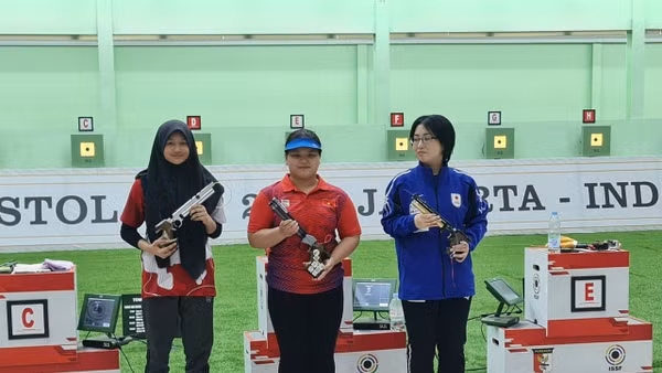 Nguyễn Thùy Trang (giữa) đặt mục tiêu giành huy chương tại kỳ ASIAD sắp tới.