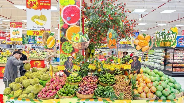 Siêu thị Go! Thăng Long tăng lượng dự trữ hàng hóa phục vụ Tết Bính Ngọ 2026.