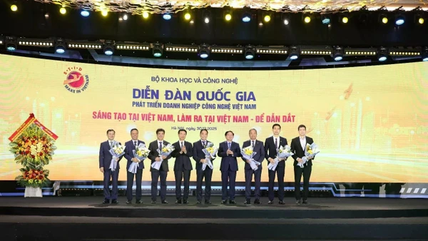 Diễn đàn quốc gia về phát triển doanh nghiệp công nghệ số Việt Nam 2025.
