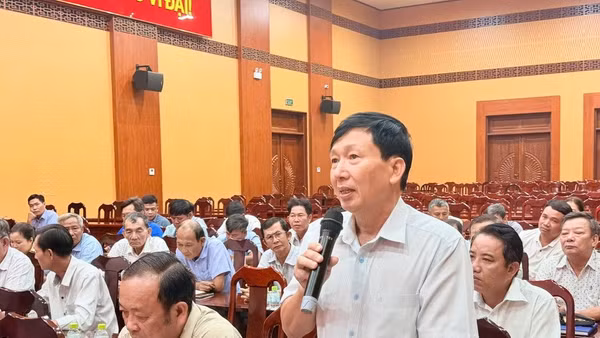 Người dân xã Châu Thành đóng góp ý kiến tại Hội nghị. Ảnh: Duy Thức