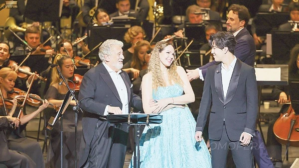 Ba giọng ca huyền thoại Plácido Domingo, Kristine Opolais và Dimash Qudaibergen trong đêm nhạc A Night with the Stars.