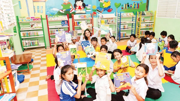 Không gian đọc đầy màu sắc tại thư viện thân thiện Trường tiểu học A Ô Lâm (An Giang). (Ảnh Room to Read Viet Nam)