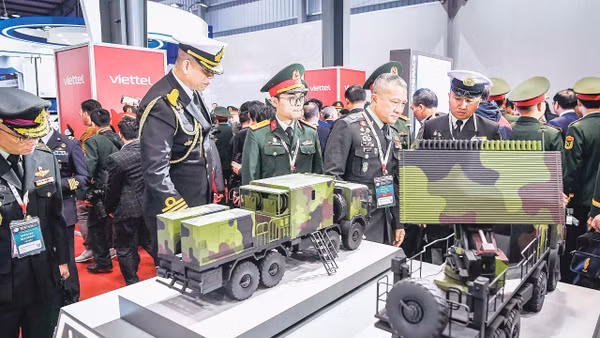 Trong năm 2025, lần đầu tiên Viettel thử nghiệm thành công và đưa vào sản xuất hàng loạt nhiều loại vũ khí chiến lược công nghệ cao. Ảnh | THÀNH ĐẠT