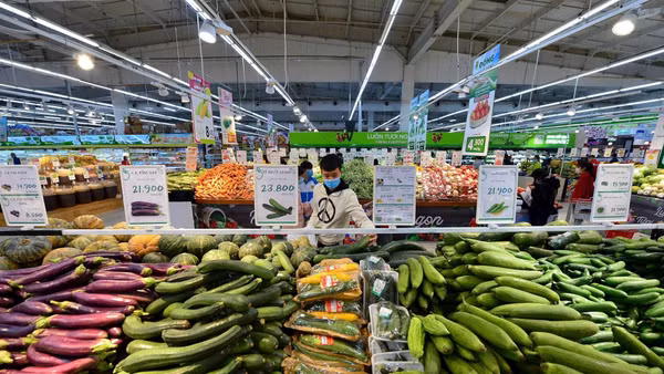 Một trong những động lực quan trọng góp phần thực hiện hiệu quả mô hình tăng trưởng mới chính là sức mua tiêu dùng nội địa được tạo ra từ niềm tin vào hàng hóa trong nước. (Ảnh Thành đạt)