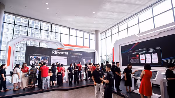 Techcombank triển khai thử nghiệm AI agent cho KYC/AML với dự báo tăng năng suất từ 200-2.000%. Nguồn: TCB