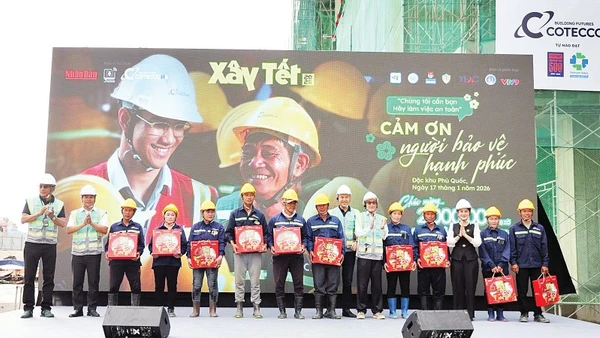 Đến hẹn, “Xây Tết” lại đến với người lao động, góp phần giúp họ gắn bó với nghề, đóng góp tích cực vào công cuộc xây dựng và phát triển đất nước.