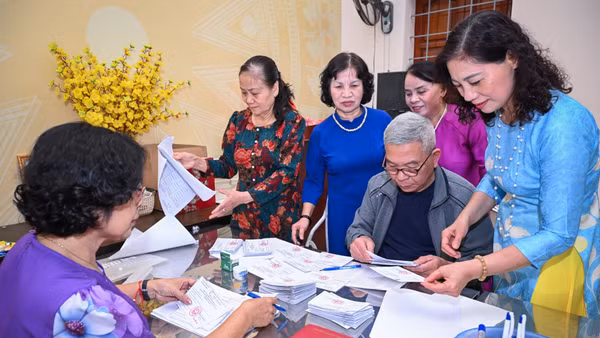 Cả hệ thống chính trị đang tập trung cao độ, rà soát kỹ từng khâu bảo đảm sẵn sàng cho Ngày hội lớn của toàn dân. (Ảnh Đạt Thành)