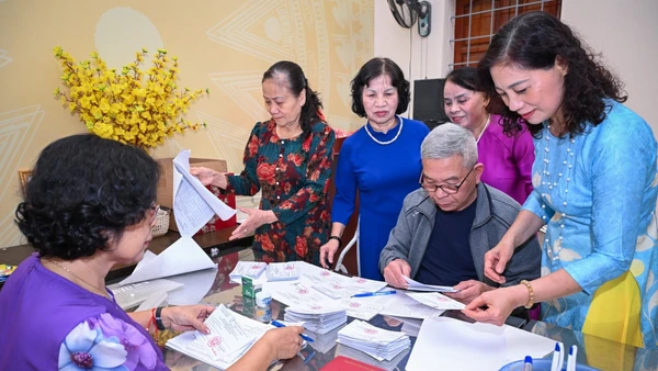 Cả hệ thống chính trị đang tập trung cao độ, rà soát kỹ từng khâu bảo đảm sẵn sàng cho Ngày hội lớn của toàn dân. (Ảnh Đạt Thành)