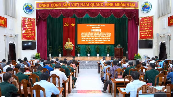 Quang cảnh Hội nghị quán triệt, triển khai thực hiện Chỉ thị số 01/CT-TTg ngày 9/1/2015 của Thủ tướng Chính phủ tại Cà Mau.