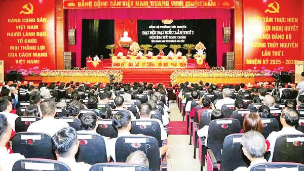 Quang cảnh Đại hội đại biểu lần thứ I, nhiệm kỳ 2025-2030 của Đảng bộ phường Thủy Nguyên (Hải Phòng).