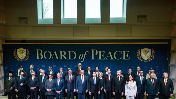 Tổng Bí thư Tô Lâm và các trưởng đoàn dự phiên khai mạc Hội đồng Hòa bình về Gaza. (Ảnh: TTXVN)