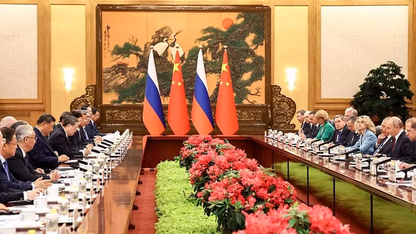 Chủ tịch Trung Quốc Tập Cận Bình và Tổng thống Nga Vladimir Putin hội đàm ngày 20/5/2026. (Ảnh: Kremlin)