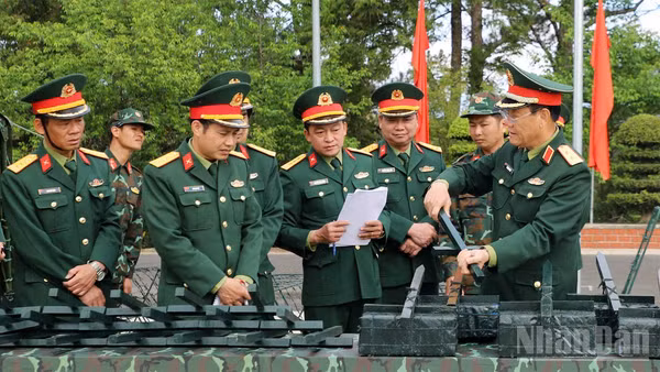 Giám đốc Học viện Lục quân kiểm tra công tác tổ chức huấn luyện năm 2026 tại Học viện.