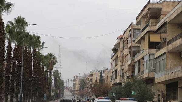 Lực lượng an ninh Syria tuần tra trên đường phố Aleppo. THX/TTXVN