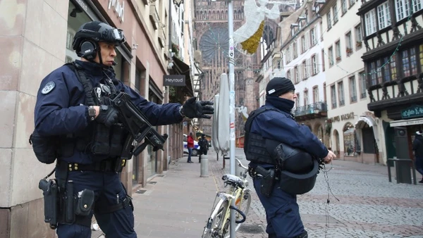 Cảnh sát Pháp tuần tra tại Strasbourg. Ảnh: THX/TTXVN