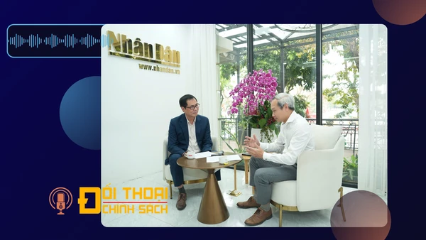 Ông Phan Đức Hiếu tham gia đối thoại chính sách của Báo Nhân Dân.