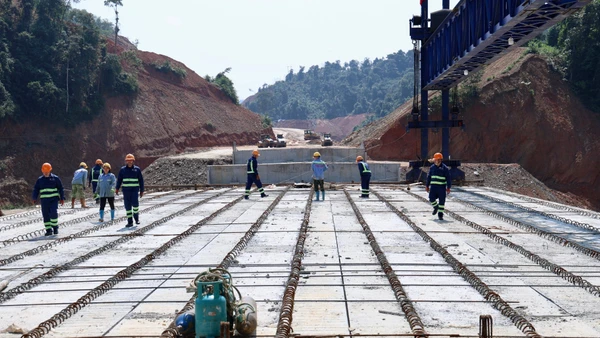 Cung đường biên giới mới: Hữu Nghị-Chi Lăng và Đồng Đăng-Trà Lĩnh về đích sớm, mở rộng kết nối cửa khẩu