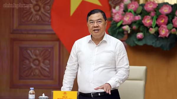 Phó Thủ tướng Thường trực Phạm Gia Túc chủ trì hội nghị rà soát các biện pháp thúc đẩy xuất khẩu, kiểm soát nhập siêu. (Ảnh: chinhphu.vn/Phương Nguyên)